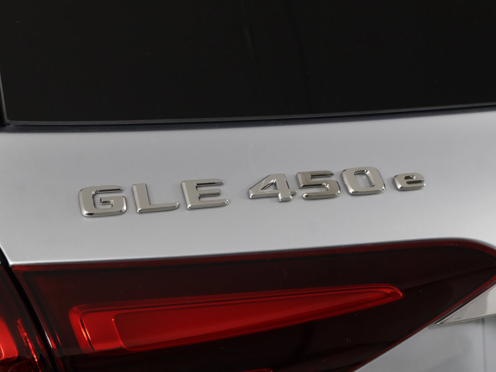 Used 2025 Mercedes-Benz GLE 450e 4MATIC image 19