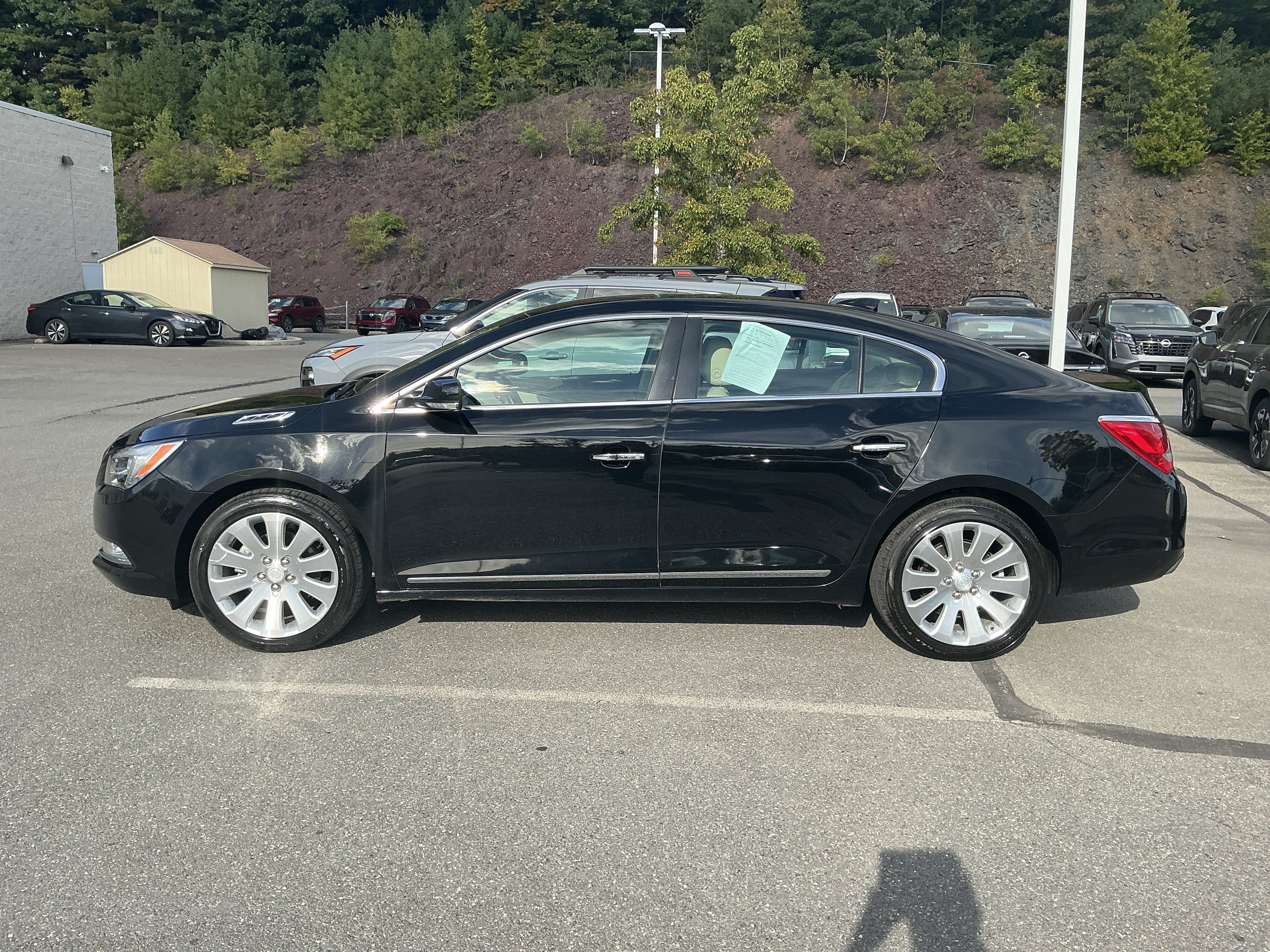 Used 2016 Buick LaCrosse Premium AWD/4WD image 6