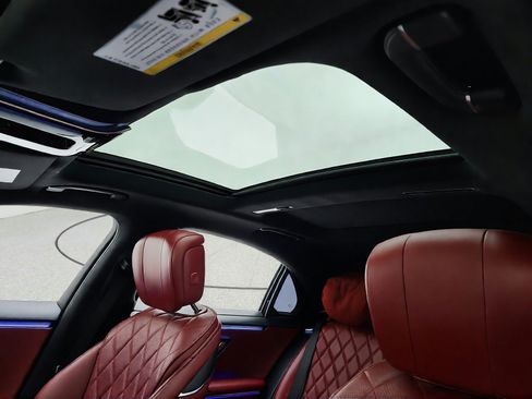 Certified 2022 Mercedes-Benz S 580 4MATIC Sedan image 18