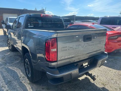Used 2021 Chevrolet Colorado Z71 AWD/4WD image 3