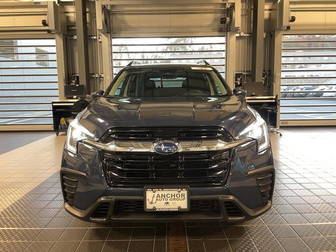 Used 2024 Subaru Ascent Premium w/ Convenience Package image 2