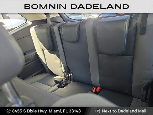 Used 2023 Subaru Ascent Onyx Edition image 14