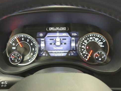 Used 2022 RAM 1500 Big Horn AWD/4WD image 14