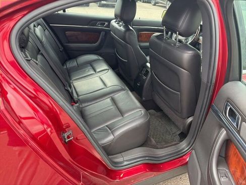 Used 2015 Lincoln MKS w/ Equipment Group 101A FWD image 8