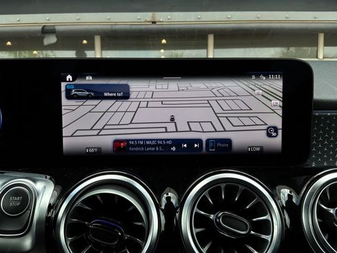 Used 2024 Mercedes-Benz EQB 250+ image 39