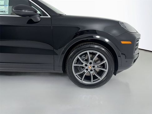 New 2026 Porsche Cayenne AWD/4WD image 28