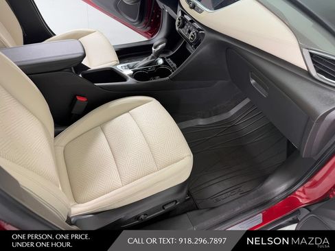 Used 2020 Buick Encore GX Essence w/ Experience Buick Package AWD/4WD image 46