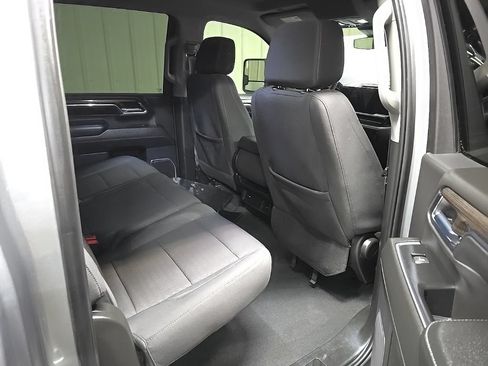 Used 2024 Chevrolet Silverado 3500 LT AWD/4WD image 17