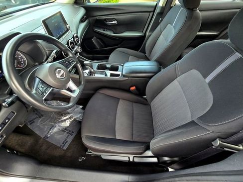 Used 2024 Nissan Sentra SV image 18