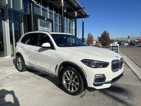 Used 2021 BMW X5 xDrive40i w/ Convenience Package image 3