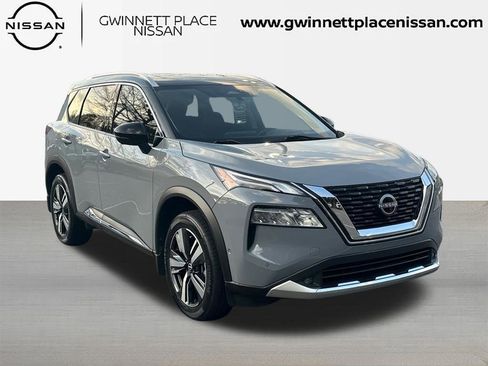 Certified 2022 Nissan Rogue Platinum w/ Head-Up Display Package image 3