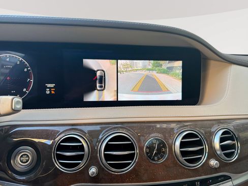 Used 2019 Mercedes-Benz S 560 Sedan w/ AMG Line Exterior image 25