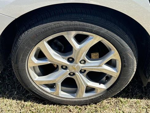 Used 2017 Chevrolet Volt Premier w/ Driver Confidence II Package image 7