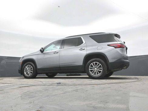 Used 2023 Chevrolet Traverse LT FWD image 46