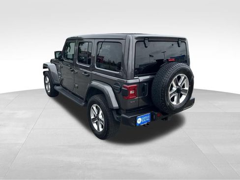 Used 2021 Jeep Wrangler Unlimited Sahara AWD/4WD image 4
