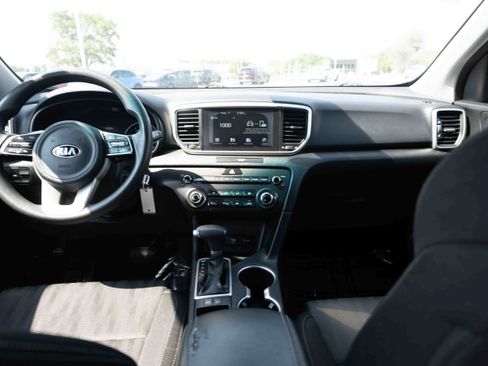 Used 2020 Kia Sportage LX FWD image 20