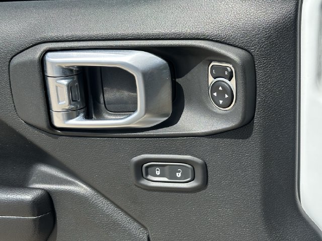 Used 2021 Jeep Wrangler Rubicon AWD/4WD image 25
