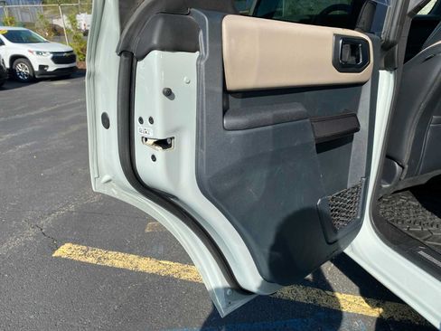 Used 2024 Ford Bronco Wildtrak AWD/4WD image 44
