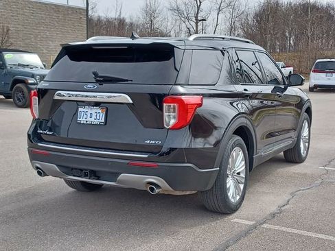 Used 2022 Ford Explorer Limited w/ Equipment Group 301A AWD/4WD image 3