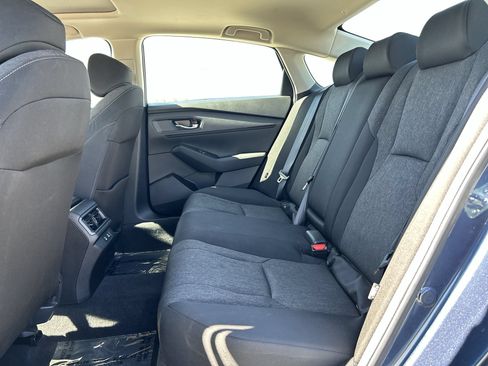 Certified 2025 Honda Accord SE image 25