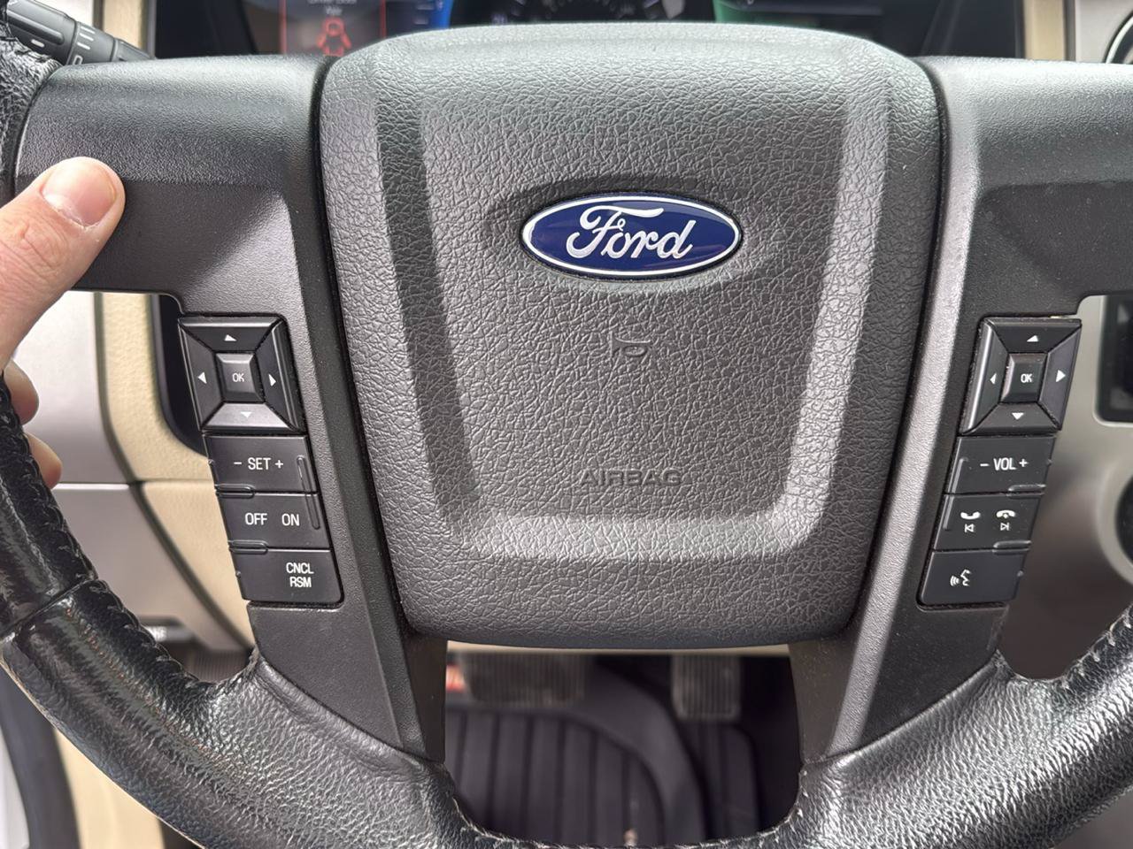 Used 2017 Ford Expedition EL XLT w/ Equipment Group 202A AWD/4WD image 15