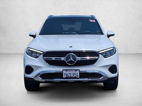 Used 2026 Mercedes-Benz GLC 300 4MATIC image 2