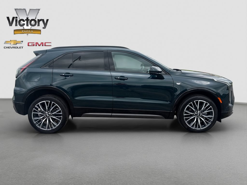 Used 2025 Cadillac XT4 Sport AWD/4WD image 7