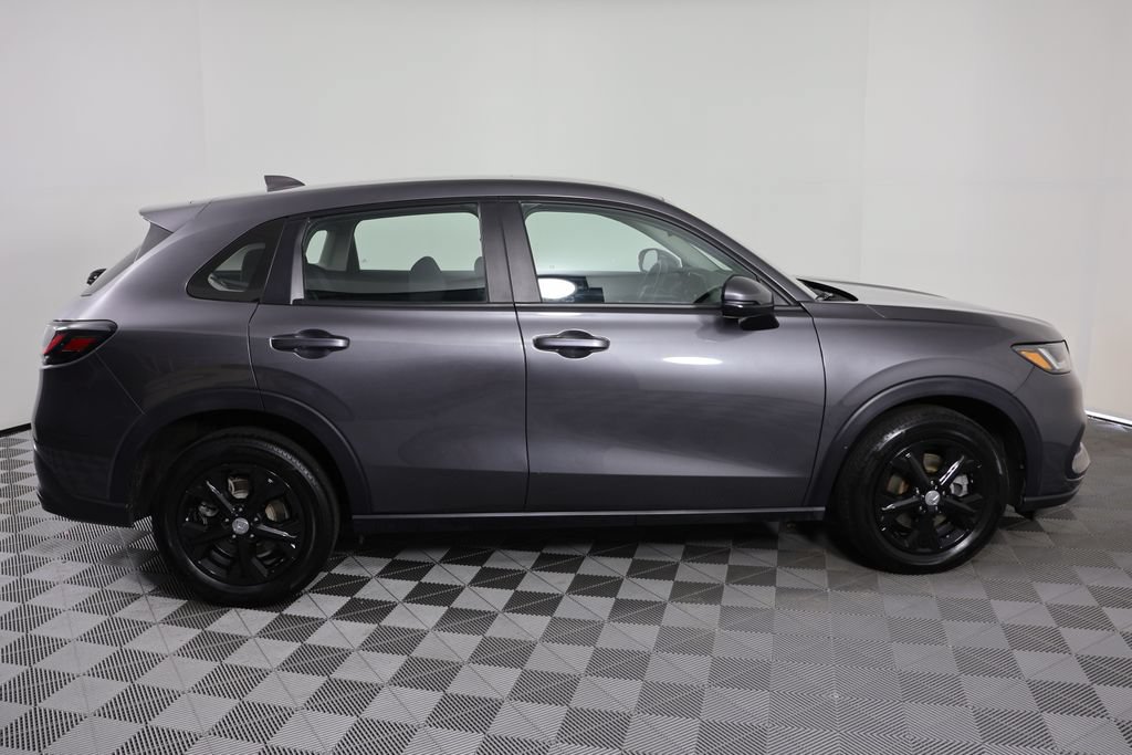 Used 2025 Honda HR-V LX image 9
