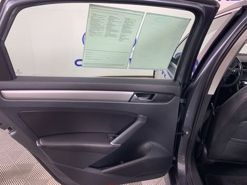 Used 2020 Volkswagen Passat 2.0T SE image 30