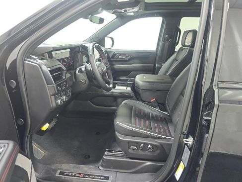 Used 2026 GMC Yukon AT4 Ultimate AWD/4WD image 4