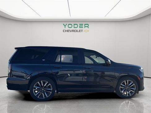 Used 2021 Cadillac Escalade Sport Platinum image 4