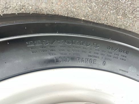 Used 2024 Chevrolet Low Cab Forward image 26