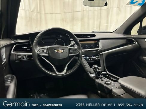 Used 2023 Cadillac XT6 Luxury image 14