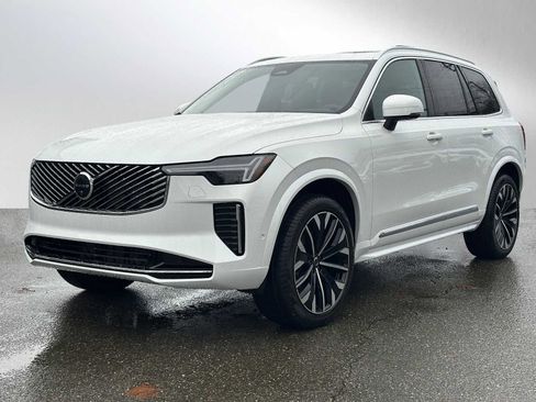 New 2026 Volvo XC90 B6 Plus w/ Protection Package image 7