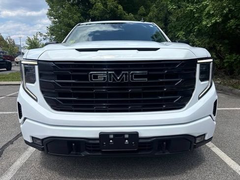Used 2022 GMC Sierra 1500 Elevation AWD/4WD image 6