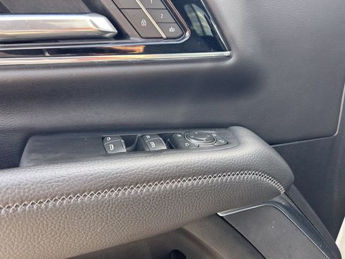 Certified 2025 GMC Yukon XL Denali image 12