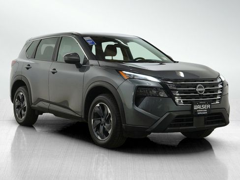 Used 2025 Nissan Rogue SV AWD/4WD image 7
