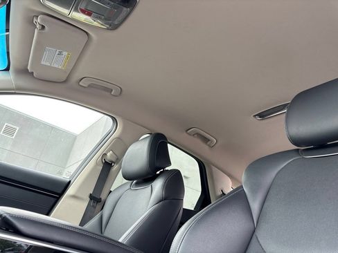 Used 2025 Genesis GV70 2.5T AWD/4WD image 14