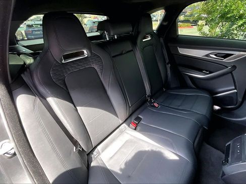 Certified 2022 Jaguar F-PACE SVR AWD/4WD image 27