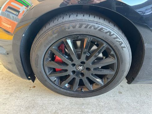 Used 2014 Maserati Ghibli image 28