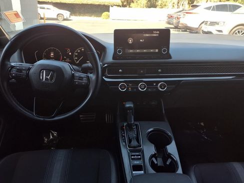 Used 2025 Honda Civic Sport image 31