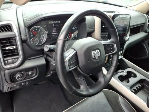 Used 2020 RAM 1500 Laramie AWD/4WD image 8
