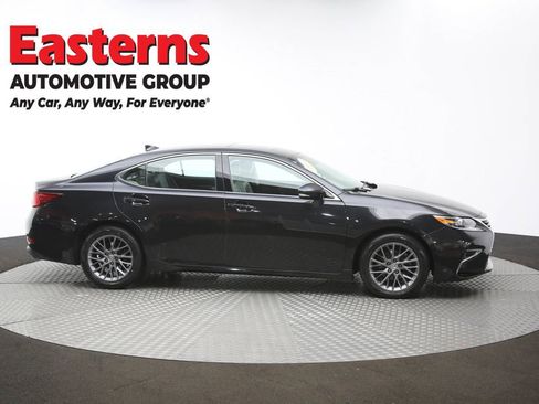 Used 2018 Lexus ES 350 w/ Luxury Package w/Wood Trim FWD image 50