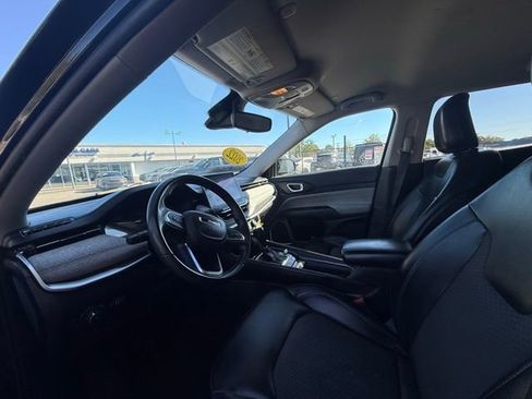 Certified 2022 Jeep Compass Latitude image 5