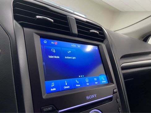 Used 2020 Ford Fusion Titanium image 27