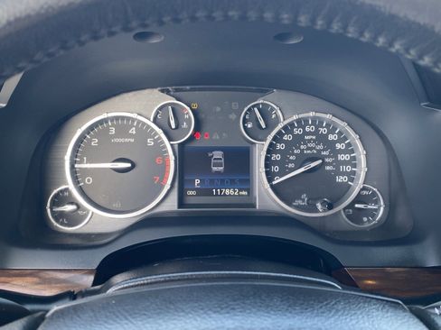 Used 2014 Toyota Tundra Limited image 32