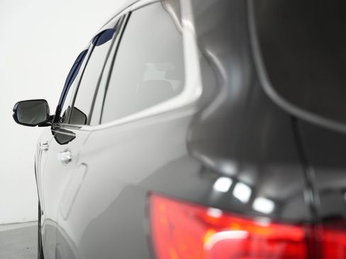 Used 2017 Honda Pilot Elite image 74