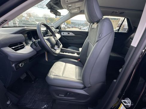 New 2026 Ford Explorer Active w/ Active Comfort Package image 13