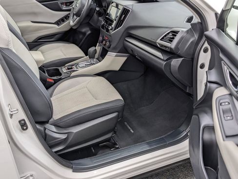 Used 2023 Subaru Forester Premium image 16