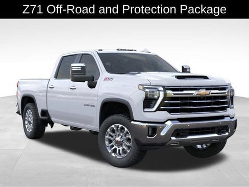 New 2026 Chevrolet Silverado 3500 LTZ w/ LTZ Premium Package AWD/4WD image 8
